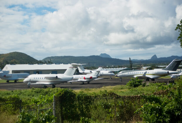 Business jets on Caribbean ramp